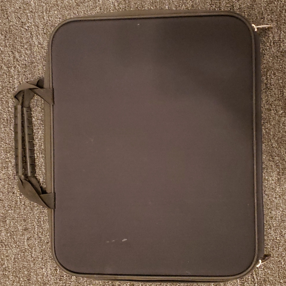 INIT laptop sleeve